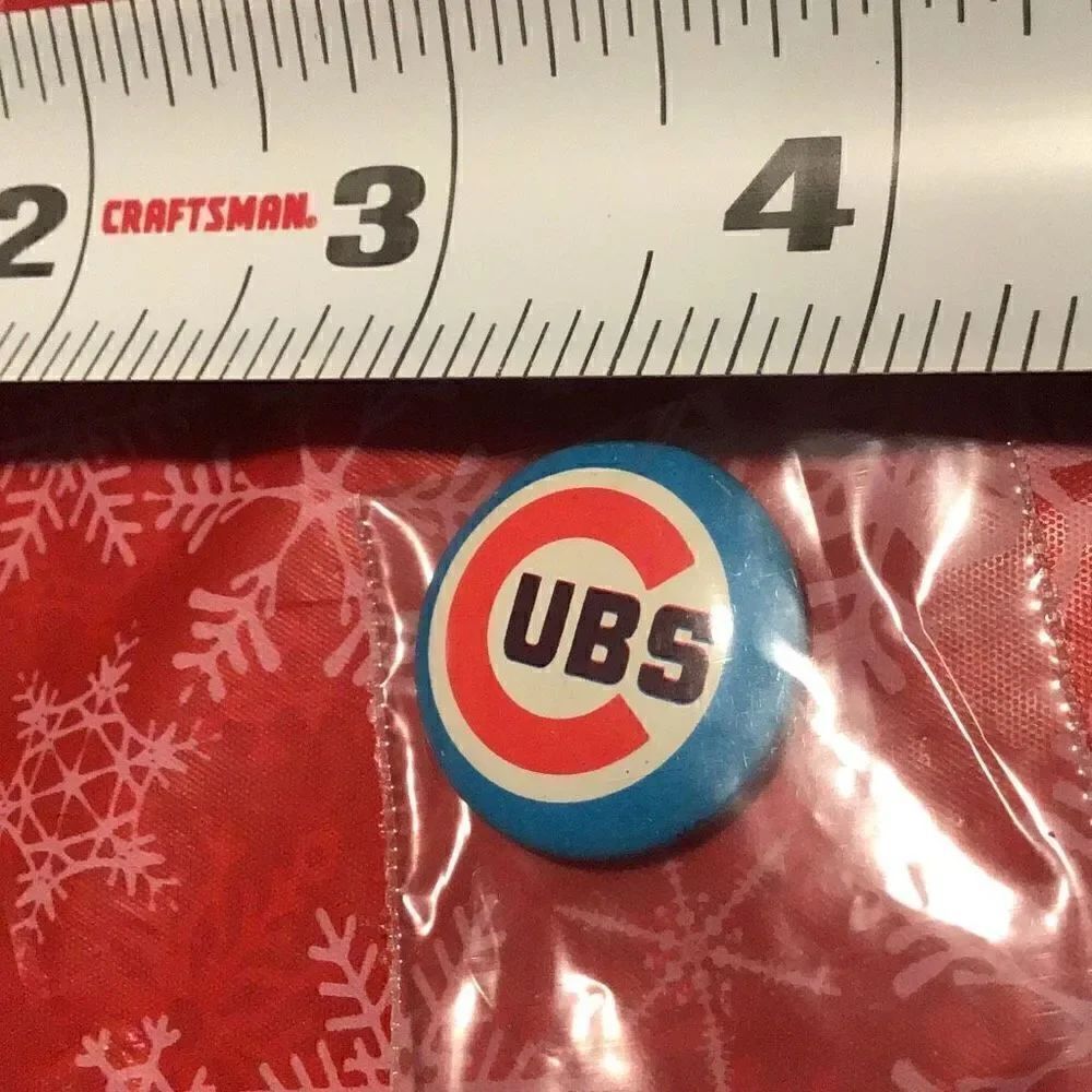 Vintage Cubs baseball trading pin